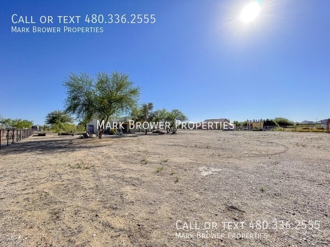 Building Photo - 2458 W Skyline Ln