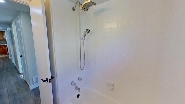 Building Photo - 1100 S Jefferson Ave