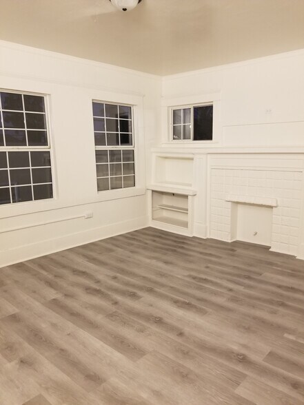 Building Photo - 1116 Magnolia Ave