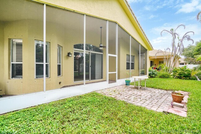 Building Photo - 6020 Spring Lake Terrace