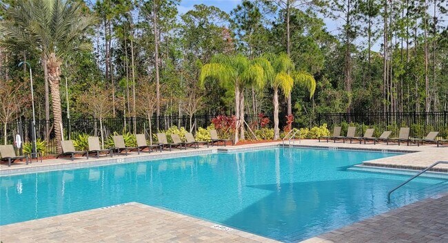 Building Photo - 5126 Magnolia Palm Dr