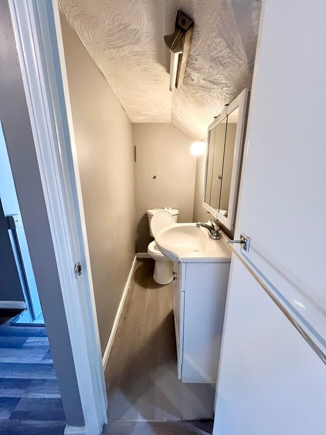 Building Photo - 1453 Olive St