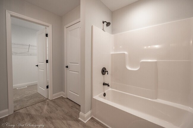 Building Photo - 2217 Concord Dr