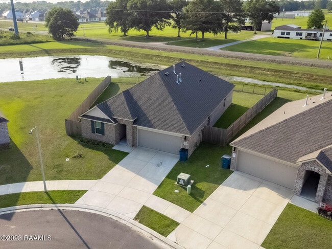 Building Photo - 101 Eagle Lk Dr