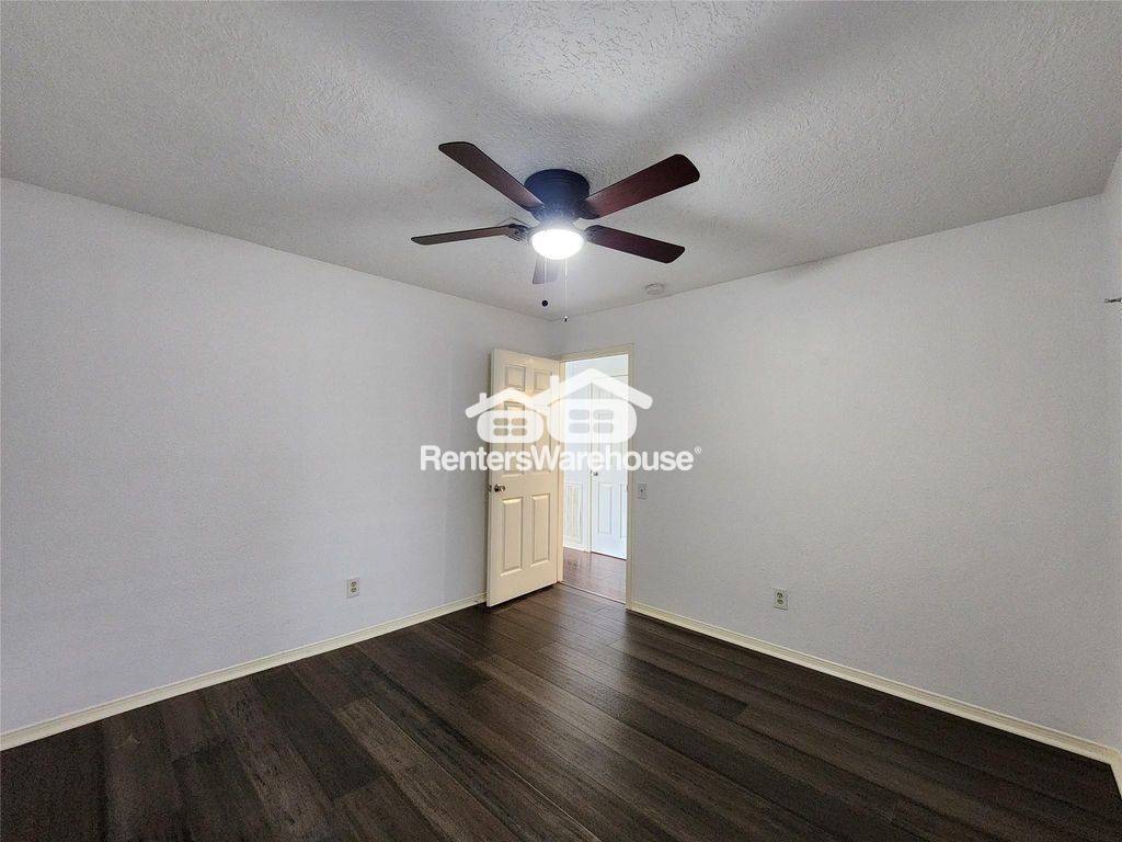 Building Photo - 1322 Valley Landing Dr
