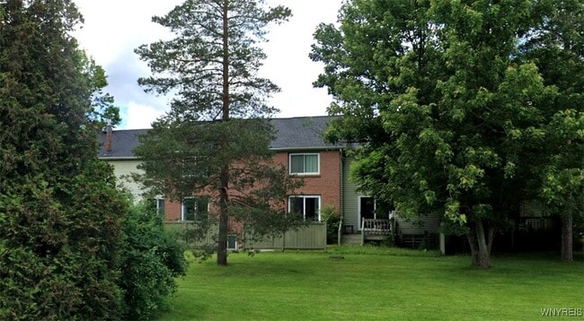 Primary Photo - 737 Robin Rd