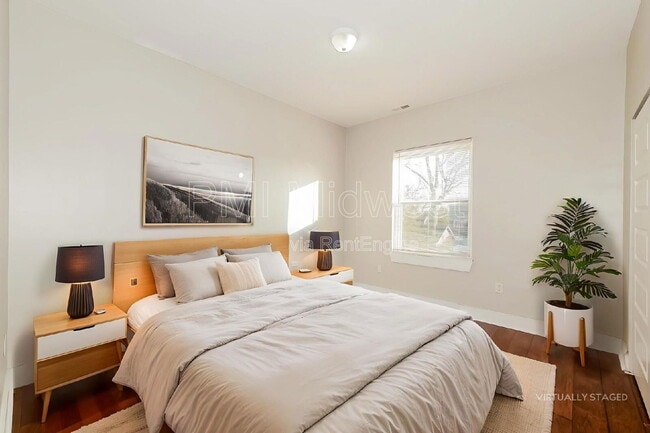 Building Photo - 2029 N College Ave