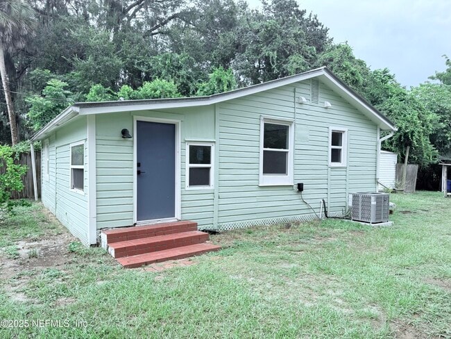 Primary Photo - 1348 Grant St