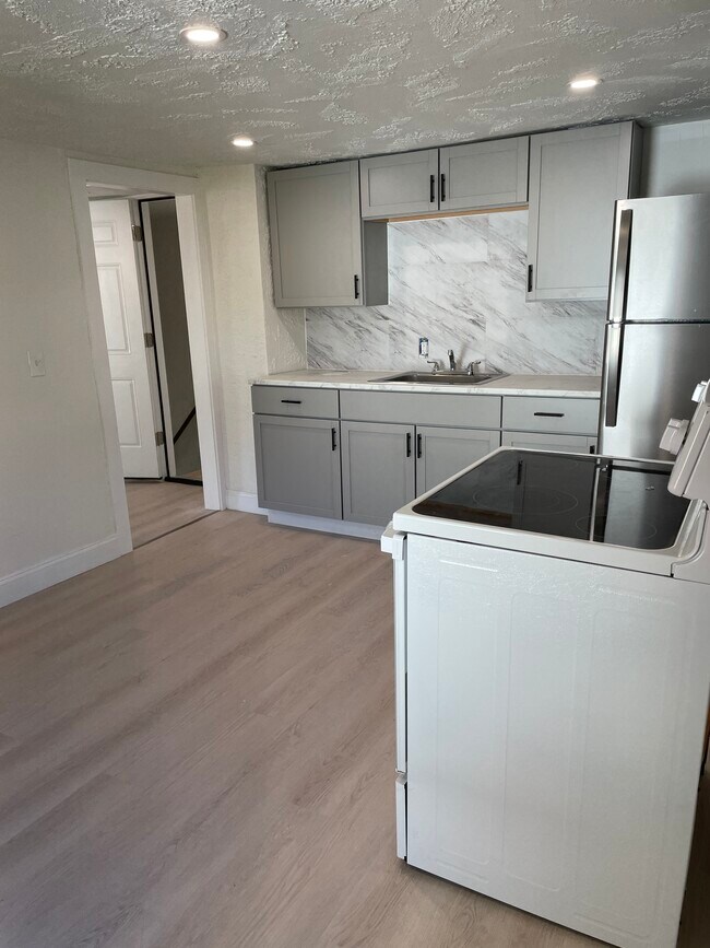 Building Photo - 55 Franklin Ave