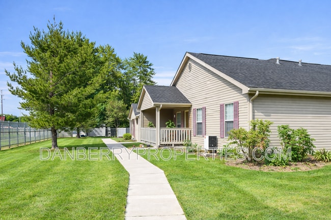 Building Photo - 1728 W Market St