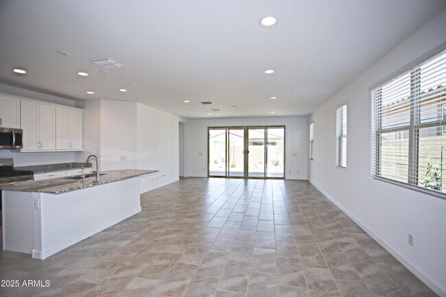 Building Photo - 32526 N 20th Gln
