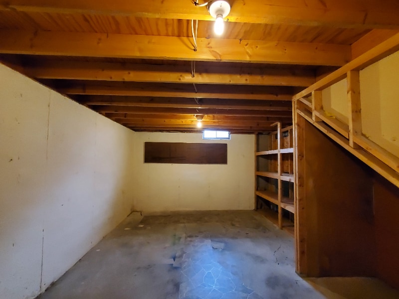Building Photo - 515 S Mt Carmel St