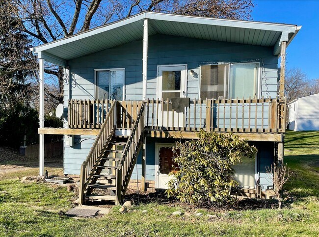 Building Photo - 753 Westpoint Ave