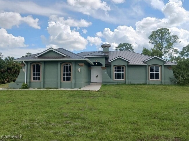 Primary Photo - 120 18th Ave NE