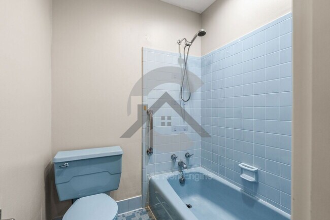 Building Photo - 9812 Coppersmith Ln