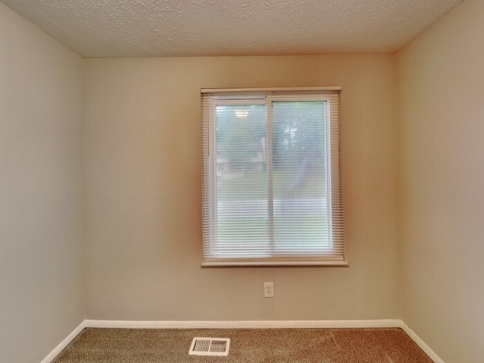Building Photo - 4784 White Oak Trail