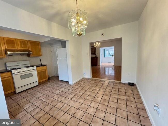 Building Photo - 2707 S 9th St