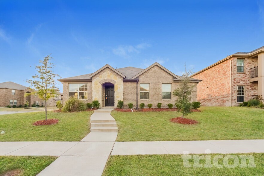 Building Photo - 2511 Glen Hollow Dr