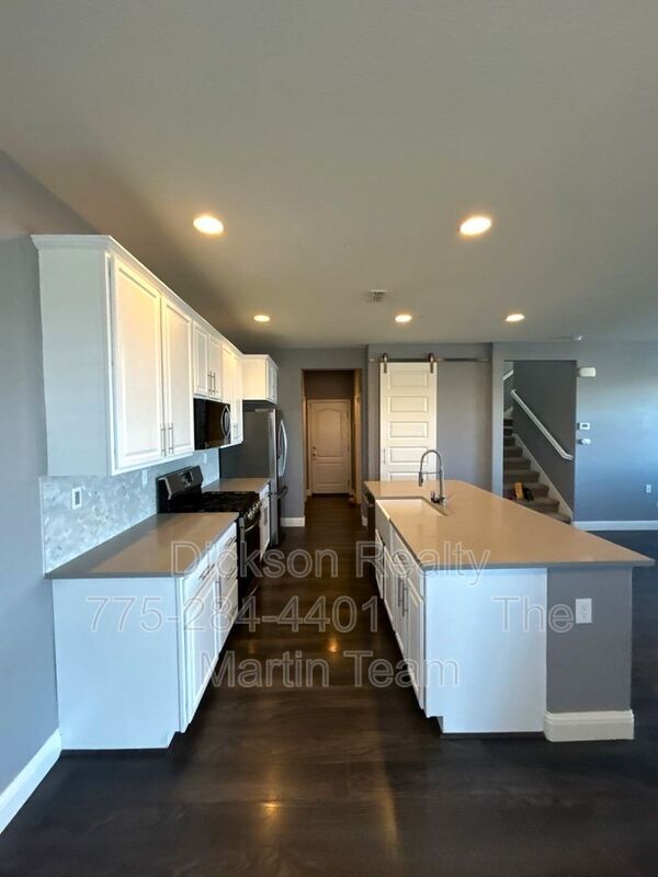 Building Photo - 2854 Garda Court