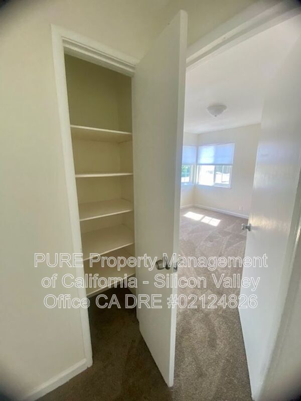 Building Photo - 2020 Beatrice Ct
