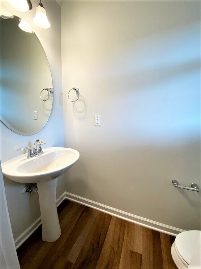 Building Photo - Brand New 3 bedroom Townhome for Rent