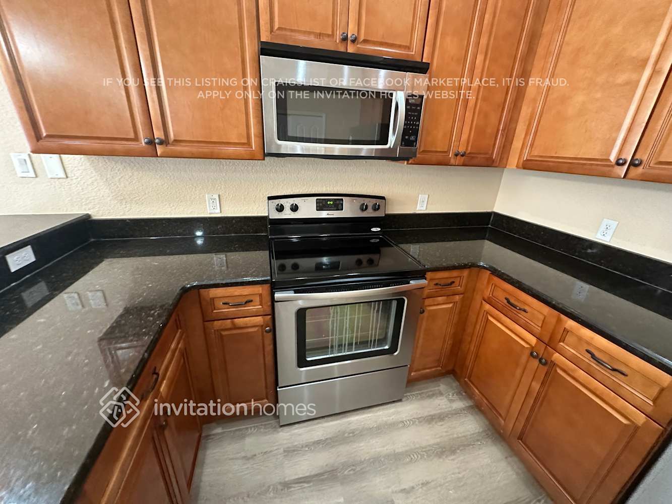 Building Photo - 533 Hibiscus Cove Dr