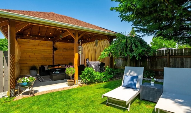 Building Photo - Charming updated 1920s 3BD 3BA