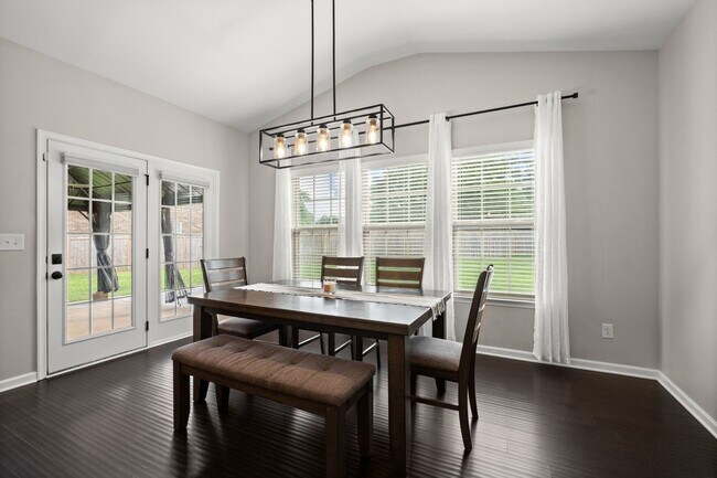 Building Photo - Beautifully Updated 3-Bedroom Home in Fairway Farms with Bonus Room & Fenced Backyard