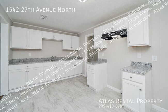 Building Photo - 1542 27th Ave N
