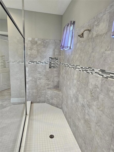 Building Photo - 5668 Cantucci St