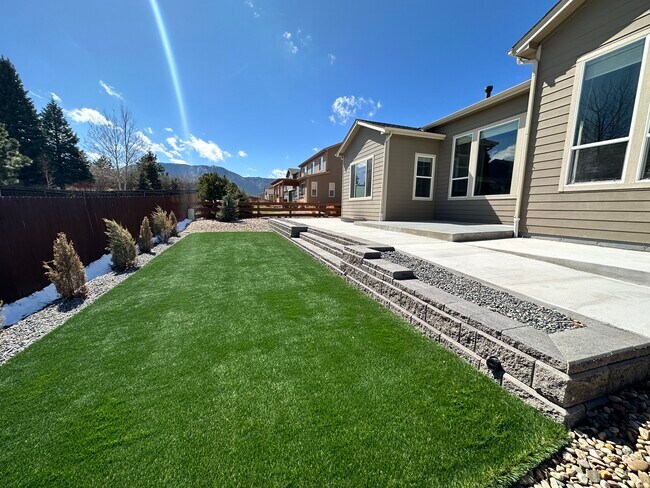 Building Photo - 17451 Leisure Lake Dr
