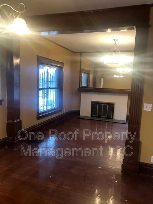 Building Photo - 2635 Victor St