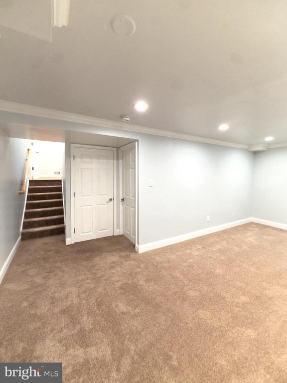 Building Photo - 2419 Ansdel Ct
