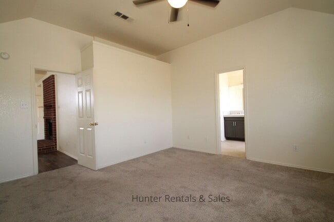 Building Photo - Brook Hollow Honey!