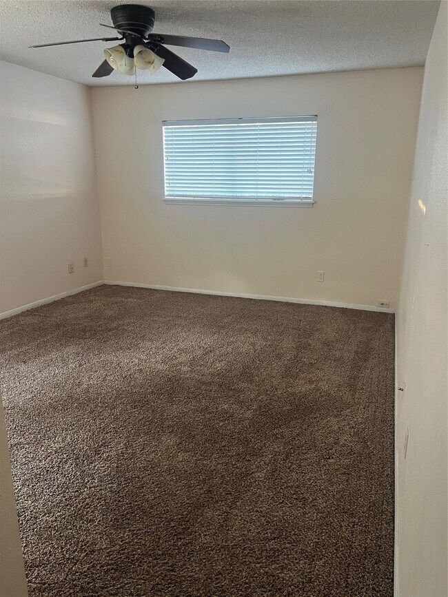 Building Photo - 14370 Misty Meadow Ln