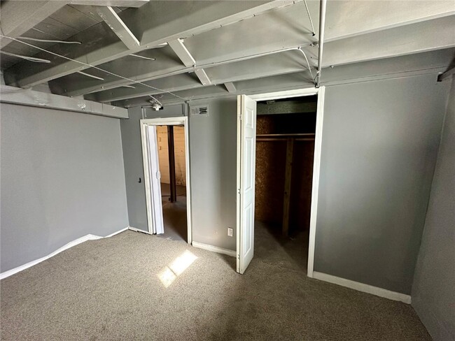 Building Photo - 7121 Lamont Dr