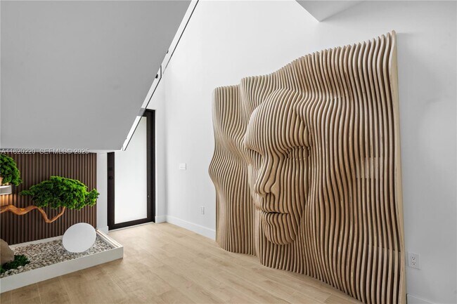 Building Photo - 550 NW 42nd St