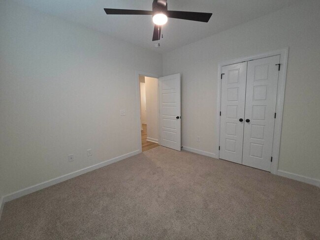Building Photo - 104 Hudson Vlg Dr