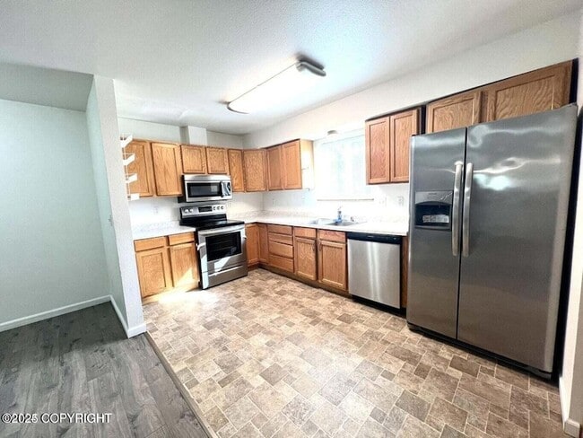 Building Photo - 8210 Williwa Ave