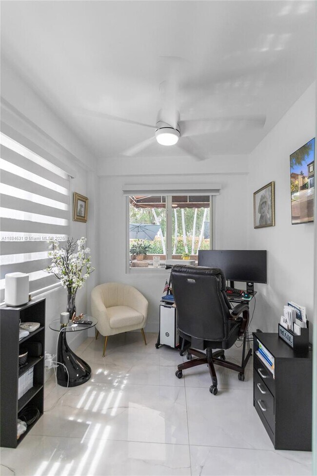 Building Photo - 8740 NW 153rd Terrace