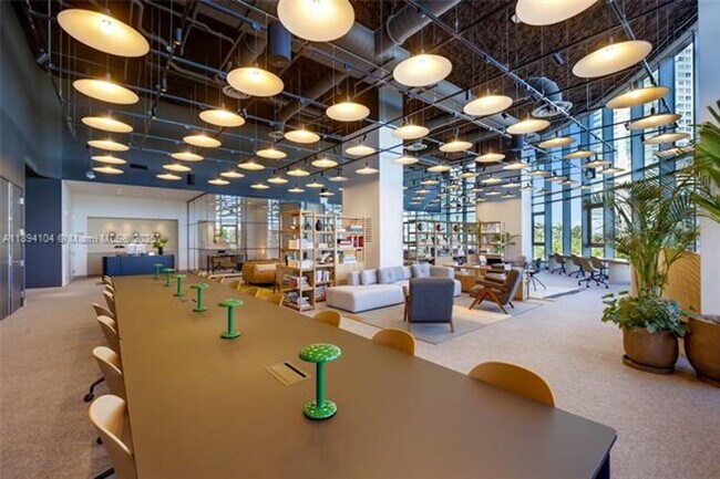 Building Photo - 500 Alton Rd