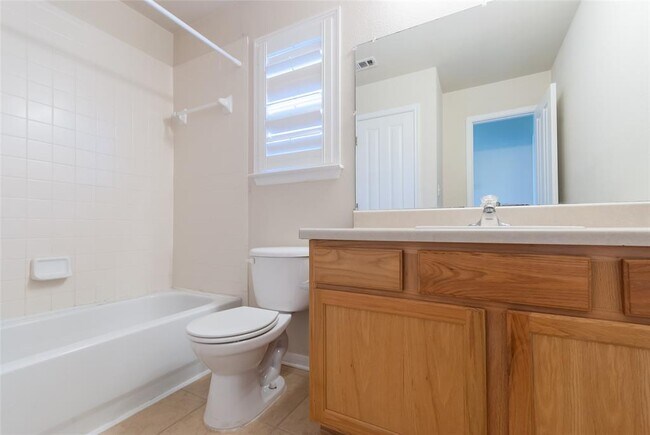 Building Photo - 1101 Hidden View Pl