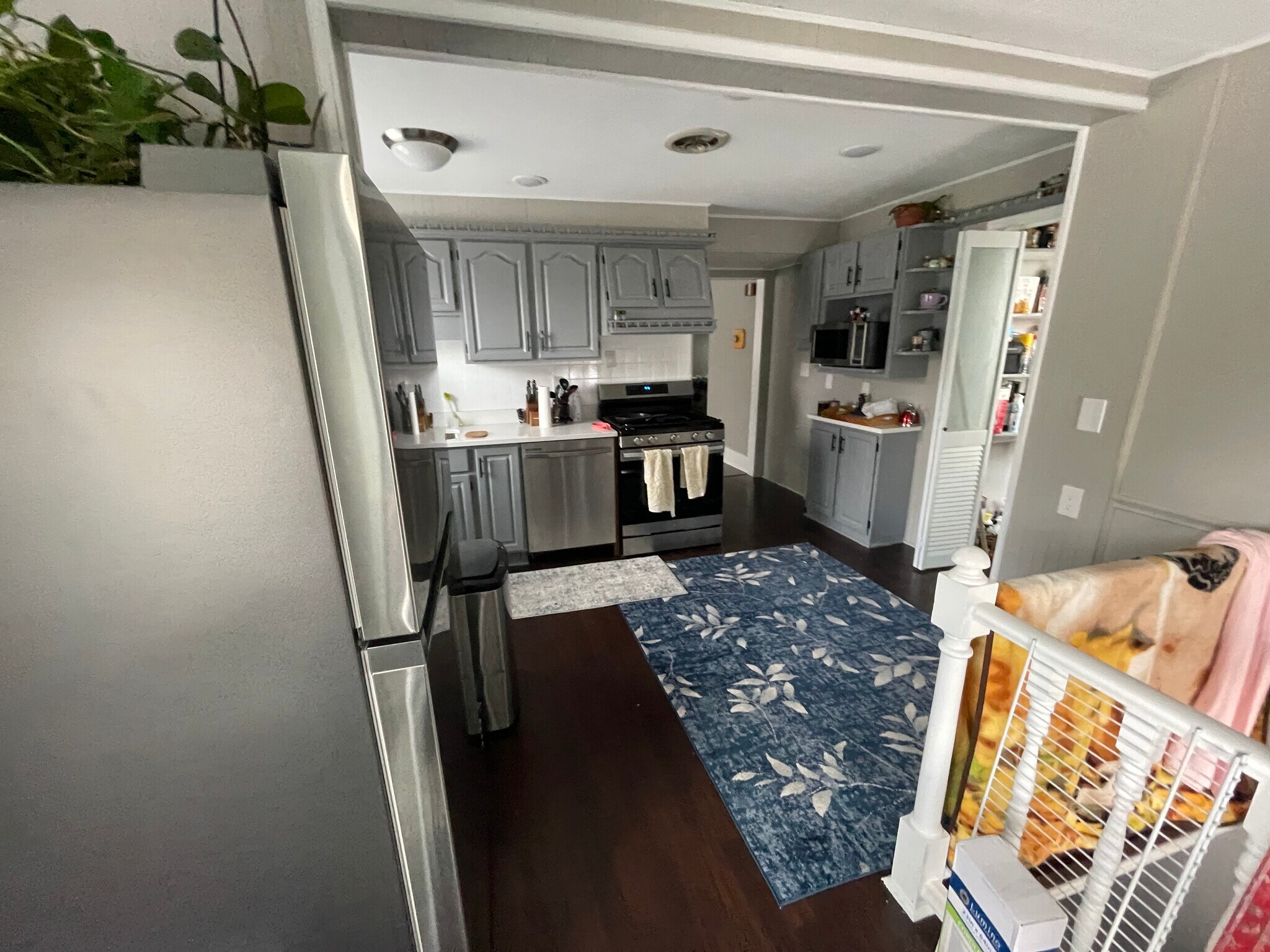 Building Photo - 1524 E Algonquin Rd