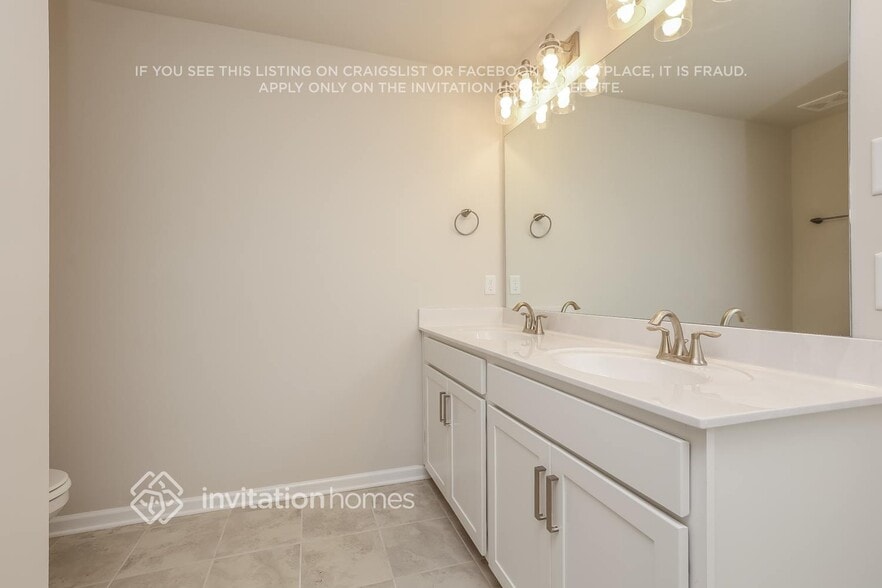 Building Photo - 125 Fister Dr