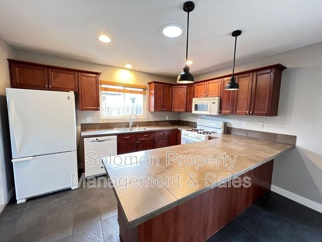 Primary Photo - 3931 Genine Dr