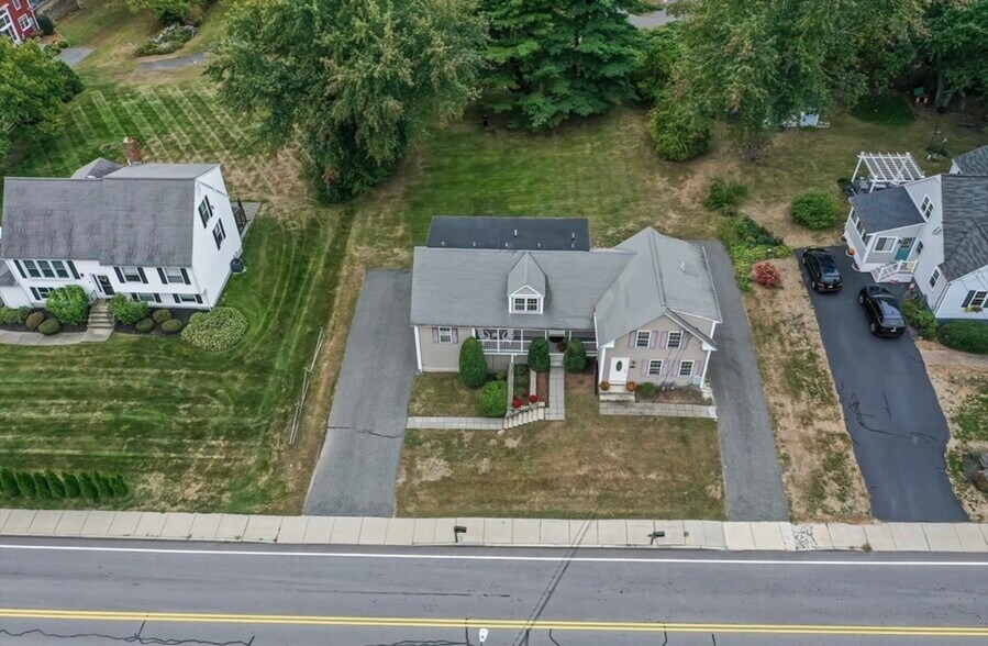 Primary Photo - 146 Hayden Rowe St