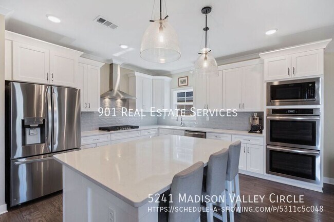 Building Photo - 5241 Madison Vly Ln