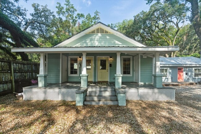 Building Photo - 1 Bedroom 1 Bathroom FALL 2025!