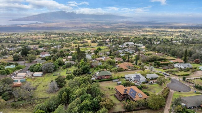 Building Photo - Kula Serenity – Flexible Long-Term Rental with Ocean & Mountain Vistas