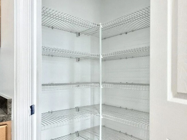 Building Photo - 1193 Ledge Dr